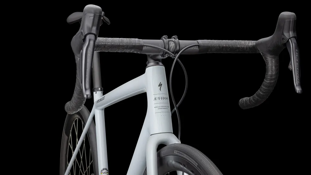 Specialized Aethos Pro - Shimano Ultegra Di2> Performance·Aethos
