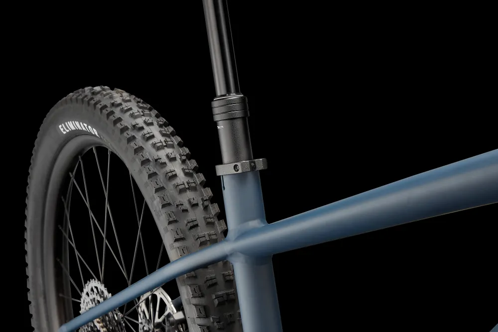 Specialized Fuse Sport 27.5> Trail·Fuse
