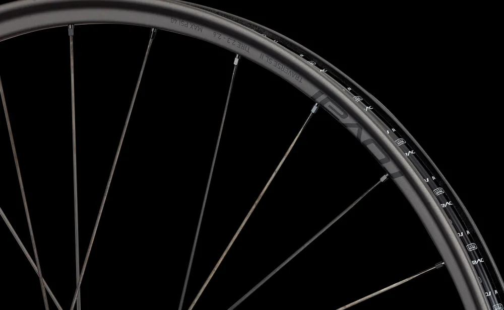 Specialized Roval Traverse SL II 240 6B> Wheels