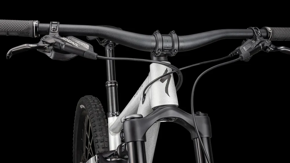 Specialized STATUS 2 140 ZERO> Trail·Status