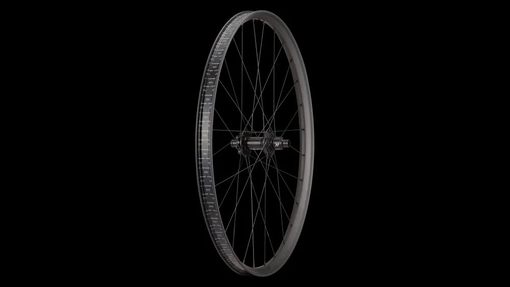 Specialized TRAVERSE SL II i9 1/1> Wheels