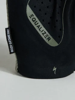 Specialized Women's Body Geometry Grail Short Finger Gloves><noscript><img width=